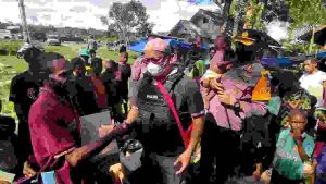 Program Si Ipar Satgas Binmas Noken Ops Damai Cartenz Hadir di Kampung Kokamu Distrik Dekai Kab. Yahukimo