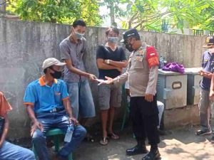 Warga Terus Diimbau Taat ProKes dan Dibagikan 1.000 Masker Oleh Polres Kep Seribu