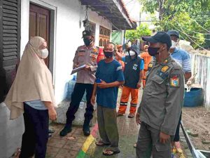 Disiplinkan Warga, Polsek Kep Seribu Utara Gelar Ops Yustisi Gabungan di Pulau Panggang dan Temukan 11 Pelanggar