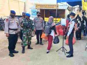 208 Penumpang Kapal ke Pulau Seribu setelah Scan PeduliLindungi di Pelabuhan Kaliadem