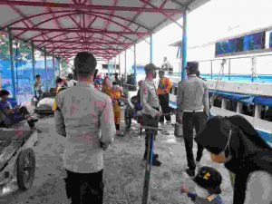 Polsek Kep Seribu Utara Wajibkan 196 Penumpang Kapal Tiba di Wilayahnya Scan PeduliLindungi