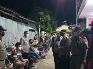 Gerai Vaksin Booster Malam Hari Polsek Kep Seribu Utara Terus Layani Vaksinasi Warga