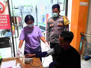 Tiada Hari Tanpa Vaksin, Polsek Kep Seribu Selatan Terus Gelar Suntik Vaksin Booster di 4 Pulau Permukiman