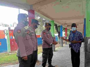 Di 8 Pulau, Warga diimbau taat ProKes dan dibagikan 900 Masker