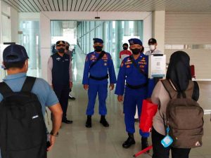 Polres Kepulauan Seribu Wajibkan 366 Penumpang Kapal ke Pulau Scan PeduliLindundi di Pelabuhan Kaliadem