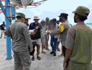 Hari ini, Dalam Cegah COVID-19 Polres Kep Seribu bagikan 900 ke Warga di 8 Pulau