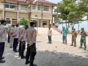 Bersama Instansi Terkait, Polsek Kepulauan Seribu Utara Gelar Operasi Minuman Keras