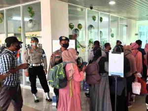 3.707 Penumpang Kapal Hari ini Berangkat ke Pulau Seribu setelah Jalani Scan PeduliLindungi di Pelabuhan Kaliadem