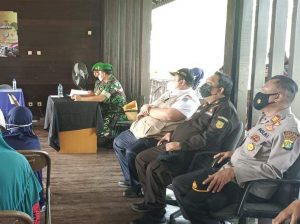 Kapolsek Kep Seribu Selatan Hadiri Acara Penyerahan BLT ke Warga di Pulau Untung Jawa