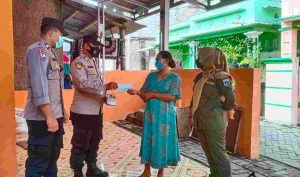 Hari ini, 450 Masker dibagikan Polres Kep Seribu dan Ingatkan Warga Taat ProKes
