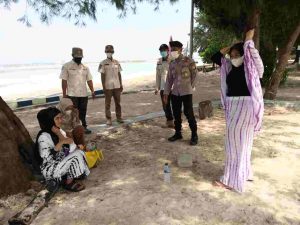 Jaga Tetap Zona Hijau COVID-19, Polsek Kep Seribu Selatan Terus sampaikan Imbauan Taat ProKes ke warganya