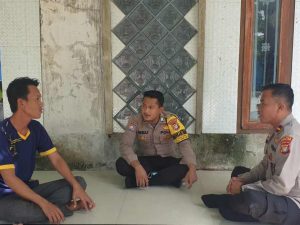 Terus Jalin Silaturahmi Dengan Tokoh Masyarakat, Polsek Kep Seribu Selatan Rutin Sambang ke Tokoh Masyarakat