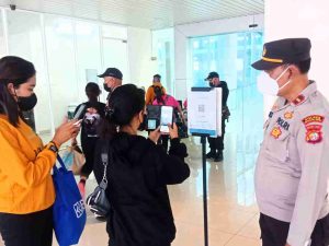 Ke Pulau Seribu dari Pelabuhan Kaliadem, 357 Penumpang Kapal Jalani Scan PeduliLindungi