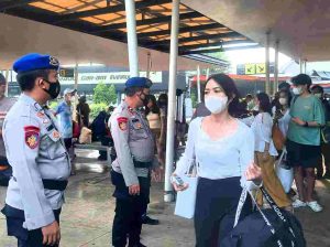 305 Penumpang Kapal Jalani Scan PeduliLindungi di Dermaga Marina Ancol Saat Hendak ke Pulau Seribu