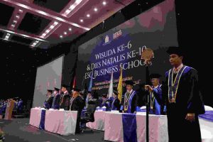 Kata Fasli Jalal di Ajang Wisuda dan Dies Natalis ESQ Business School: Sukses Lebih Banyak Ditentukan oleh GRIT