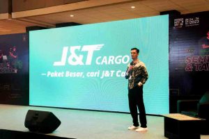 J&T Cargo Mudahkan Para Pengunjung Kirim Paket Besar Selama IIMS 2023