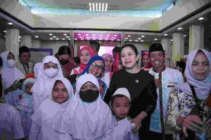Hadiri Pemberian Santunan Anak Yatim, Puan Maharani: Ramadan Kesempatan Menebar Kebaikan