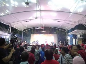 1000an Fans Ganjar Antusias Teriak Ganjar Presiden di Konser Musik Panggung Mas Ganjar yang digelar Rumah Aspirasi Relawan Ganjar Pranowo
