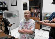 Drs. Daniel G.H. Panda, S.H., M.H. (Wakil Rektor III Bidang Kemahasiswaan UBK: UBK Meminta Presiden Prabowo Mengembalikan Ajaran Bung Karno dan Mengimplementasikan Demokrasi yang Lebih Baik.