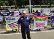 HARGA PAKAN TINGGI DAN MINIMNYA PERLINDUNGAN TERHADAP PETERNAK, PETERNAK AYAM DESAK PEMERINTAH PERHATIKAN KESEJAHTERAAN PETERNAK