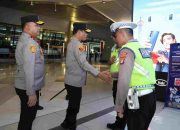 Kapolda Metro Jaya Tinjau Langsung Kesiapan Pengamanan dan Pelayanan Arus Penumpang di Bandara Soekarno-Hatta Jelang Libur Natal 2025 dan Tahun Baru 2026