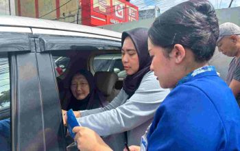 Tak Perlu Turun Kendaraan, Pensiunan Dilayani Langsung oleh Teller BRI KC Cimanggis